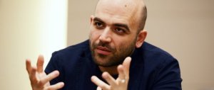 Saviano: si sa che la mafia finanziava l’Isis. Ora qualcosa sta cambiando