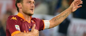 Bertolaso stuzzica l’orgoglio dei romanisti: «Sogno Totti assessore allo sport»