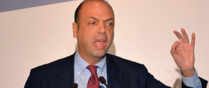 Alfano vuole aprire le porte ad altri 30mila migranti: “Abbiamo posto”