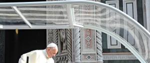 Papa Francesco ai vescovi: «No a una Chiesa ossessionata dal potere»