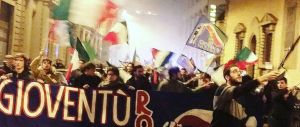Gioventù nazionale in corteo a Firenze contro Renzi, marionetta delle banche