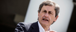 Alemanno a processo. L’ex sindaco: «Ho la coscienza a posto. Nulla da patteggiare».