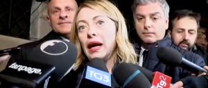 Presepe di Fratelli d’Italia a Roma. Meloni: «Difendiamo la nostra identità» (VIDEO)