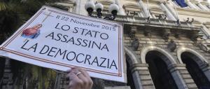 Banche, la protesta dei risparmiatori si vede. Il governo a loro fianco, no