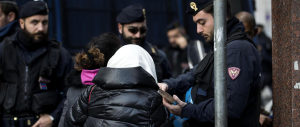 Ragazza violentata per cinque giorni in Sicilia: arrestati altri due africani