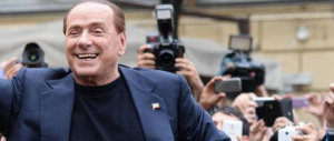 Berlusconi operato al cuore: “Tutto benissimo, il presidente è già al lavoro”
