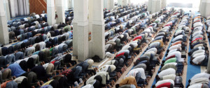 Il centrodestra: «Albo delle moschee e obbligo degli imam di parlare italiano»