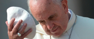 Il Papa parla sul fine vita e lo scambiano per un fautore dell’eutanasia…