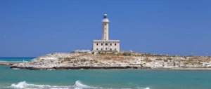 Addio alle “sentinelle del mare”. Il vecchio faro diventerà un ristorante
