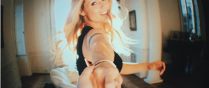 Michelle Hunziker e Aurora aspettano due bebè? Le strane foto su Instagram