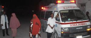 Terroristi islamici in azione anche in Somalia: assaltato ristorante, tre morti