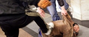 “Basta spacciatori”: a Bologna raid punitivo contro i pusher africani