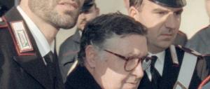 Niente panettone di Natale per Totò Riina. E il boss si lamenta