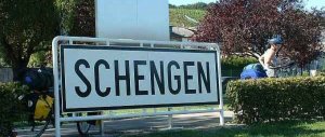 Schengen addio? L’ipotesi al vaglio dell’Ue. L’Italia rischia l’invasione