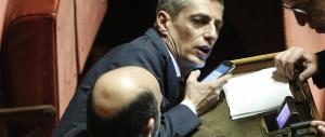 La Cirinnà fa la spia e mostra un sms di Airola: “M5S stava per votare sì”