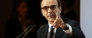 Parisi sprona Forza Italia: «La gente ci chiede di essere alternativa credibile a Renzi»