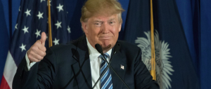 Dopo lo scontro col Papa, Trump abbassa i toni: «Sono stato frainteso»
