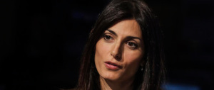 Raggi replica a Berdini: «La mia pazienza ha un limite». E quella dei romani?