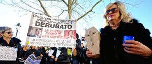 Banche, la beffa dei rimborsi: Renzi risarcisce solo chi ha perso poco
