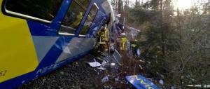 Germania, scontro frontale tra due treni: otto morti e 150 feriti