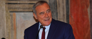 Unioni civili, Grasso dà un aiutino a Renzi sulla prima votazione