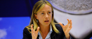 Meloni: “Voglio una legge contro chi giustifica i kamikaze islamici”