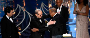 Oscar, l’Italia vince con Morricone. E si riscatta dalle figuracce di Renzi