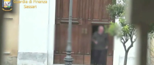 Furbetti del cartellino, a Sassari altri 7 assenteisti che timbravano e uscivano (VIDEO)