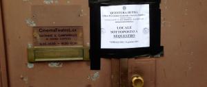 L’inchiesta sull’attore strangolato in scena: 4 indagati per omicidio colposo