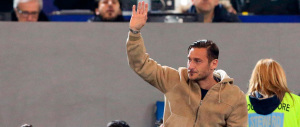Totti, “bandiera” strappata. Nello sport (e in politica) si dimentica troppo in fretta