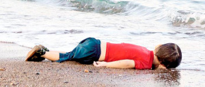 Fecero annegare il piccolo Aylan: 4 anni a due scafisti siriani
