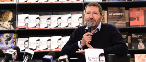 Si risveglia il marziano Marino (e gongola): «Dal Pd strategia suicida»