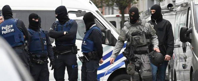 Polizia-belga-670x274.jpg (670×274)