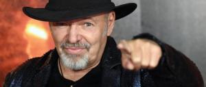 Vasco Rossi, il racconto e il mito della rockstar: «I primi 40 anni di palco»