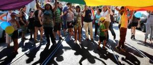 Adozioni gay, a Roma il tribunale dice sì. La prima volta in Italia