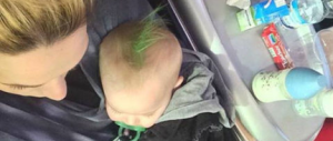 Ecco il “baby-punk” di Laura Chiatti: il piccolo Enea con la cresta (LE FOTO)