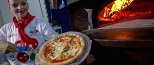 Patrimonio dell’Unesco, l’Italia candida “in esclusiva” la mitica pizza