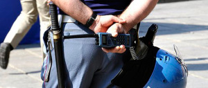 “Pistola alla tempia di una bambina”. Finti poliziotti terrorizzano Milano