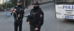 Non si ferma la guerra curdi-Turchia: un’autobomba fa strage di poliziotti