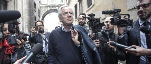 Bertolaso resiste: «Berlusconi mi ha detto di andare avanti»