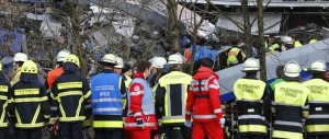 Disastro ferroviario in Germania: il capostazione giocava col cellulare