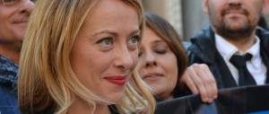 Meloni: «Solo io posso vincere. Non leggo i sondaggi, ma ascolto i romani»