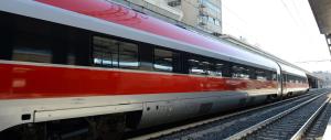 Ancora vittime sui binari: giovane travolta dal Frecciarossa a Milano