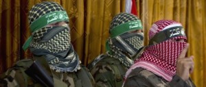 Hamas mostra in tv le foto di israeliani prigionieri e spera in uno scambio