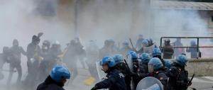Brennero, black bloc padroni del campo: la denuncia degli autotrasportatori