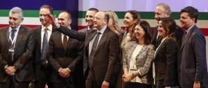 Gli industriali aprono il paracadute a Renzi: «Resta anche se vince il No»