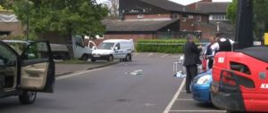 Londra, accoltella 4 donne nel parcheggio davanti a una scuola elementare