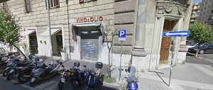 Tassista ubriaco uccide a bottigliate l’oste di una vineria vicino al Vaticano