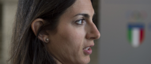 In 12 pronti a far cadere la Raggi. Ma il M5S nega: «Una bufala totale»