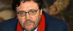 Napoli, il Pd mette in lista l’uomo che pagava i votanti alle primarie. Bassolino s’infuria